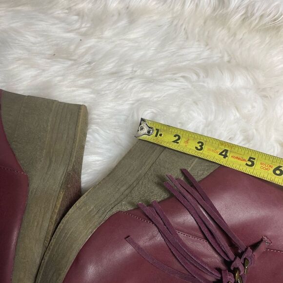 Sbicca Zepp synthetic Wine Red Wedges Ankle boots fringe accent SZ7.5 - Picture 6 of 11